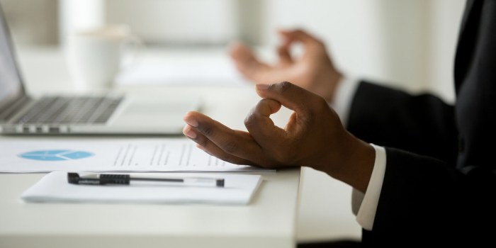 How to Meditate for Better Performance at Work
